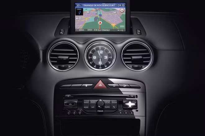 Ngắm cặp “lính mới” của thị trường ôtô Việt ảnh 6