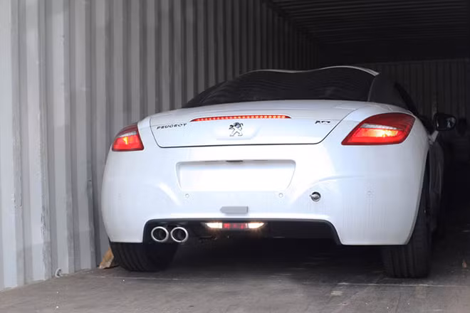 Ngắm cặp “lính mới” của thị trường ôtô Việt ảnh 4