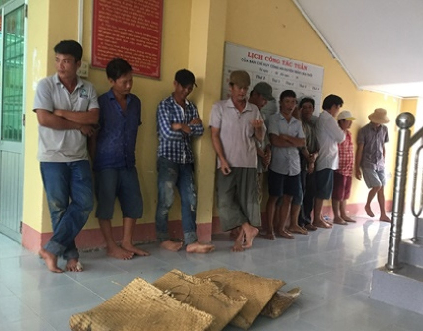Triệt xóa nhóm đối tượng đá gà ăn tiền quy mô lớn