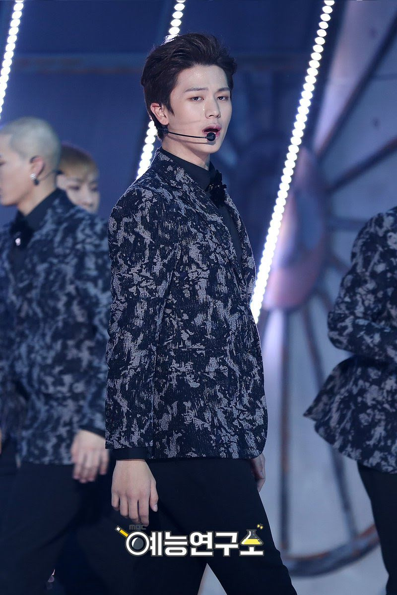 Sungjae (BTOB): Cùng với việc là maknae, Sungjae còn là giọng ca chính và gương mặt đại diện của nhóm.