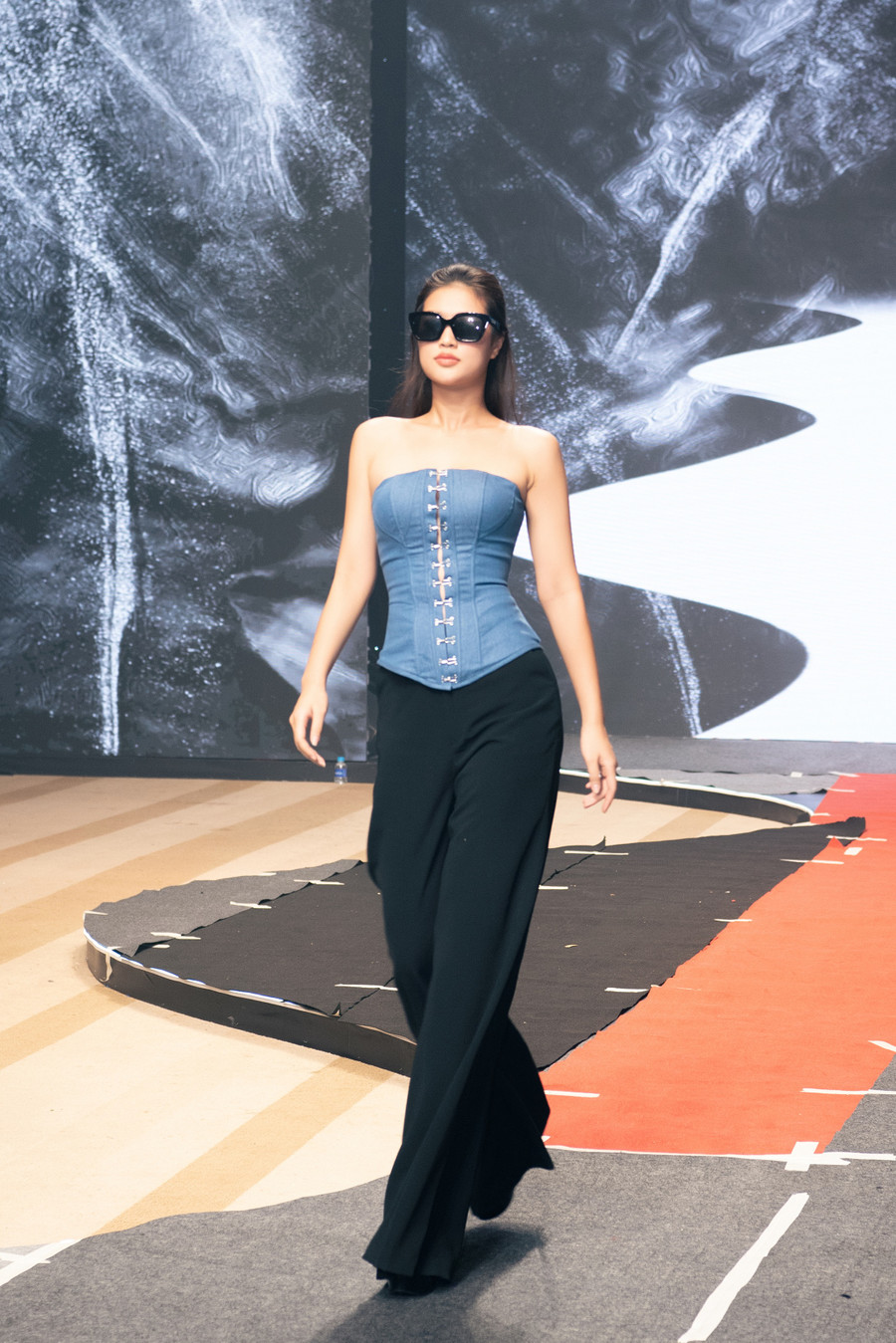 Đoàn Thiên Ân cùng các Á hậu Miss Grand Vietnam 2022 tổng duyệt cho Vietnam Beauty Fashion Fest 5. Đoàn Thiên Ân cùng các Á hậu Miss Grand Vietnam 2022 tổng duyệt cho Vietnam Beauty Fashion Fest 5.