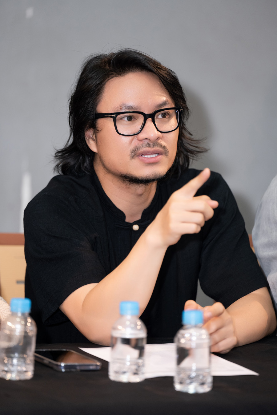 Đạo diễn Hoàng Nhật Nam. Đạo diễn Hoàng Nhật Nam.