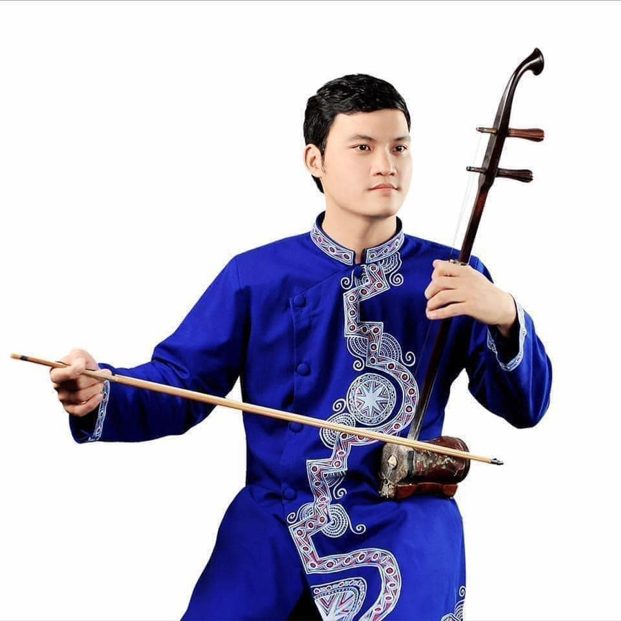 Nghệ sĩ Trần Văn Xâm. Nghệ sĩ Trần Văn Xâm.