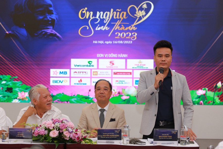 Đạo diễn Mai Thanh Tùng thông tin tại buổi gặp mặt báo chí. Đạo diễn Mai Thanh Tùng thông tin tại buổi gặp mặt báo chí.