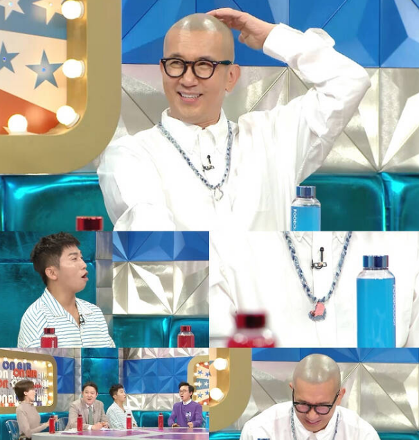 Đang có cuộc sống hôn nhân hạnh phúc ở Đài Loan, DJ Koo vẫn dành thời gian trở về Hàn Quốc để xuất hiện trên “Radio Star”. Đang có cuộc sống hôn nhân hạnh phúc ở Đài Loan, DJ Koo vẫn dành thời gian trở về Hàn Quốc để xuất hiện trên “Radio Star”.