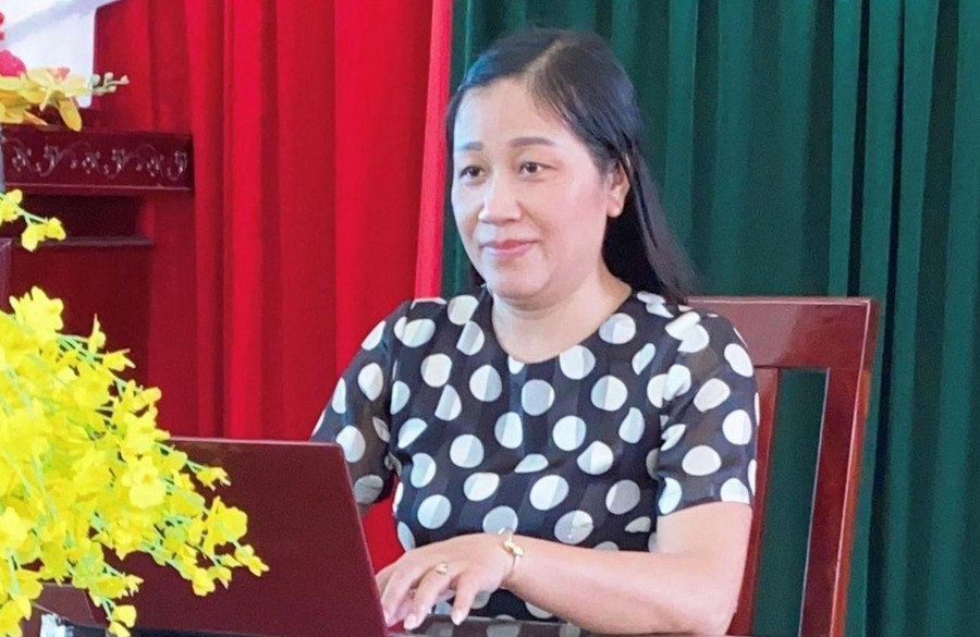 Cô Lê Thị Nếp. Cô Lê Thị Nếp.