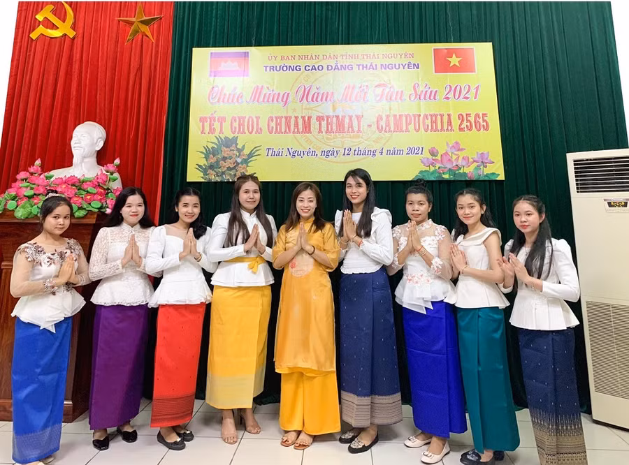 Tết Chol Chnam Thmey (Campuchia) tại trường Cao đẳng Thái Nguyên.