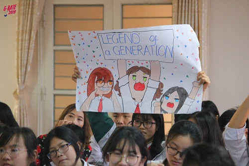 Các cổ động viên nhiệt tình góp phần vào thành công của cuộc thi