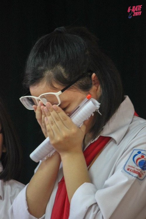 Con tiếc quá không nói luận điểm đấy! Con tiếc quá không nói luận điểm đấy!