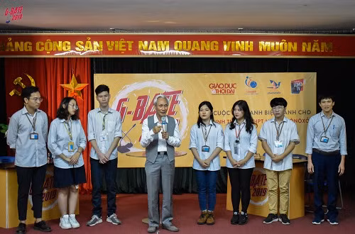 Mùa G-Bate kịch tính Trường Lômônôxốp ảnh 5