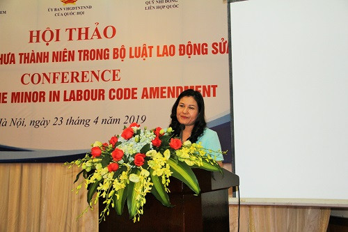 Thứ trưởng Bộ LĐ-TB&XH phát biểu tại Hội thảo