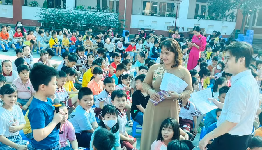 Học sinh Trường TH, THCS, THPT Ngô Thời Nhiệm (cơ sở tại Bình Dương) hào hứng với các chương trình, hoạt động hè tại trường.