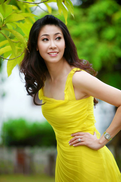 Đường tình duyên lận đận của hoa hậu, á hậu Việt - Ảnh 12 Đường tình duyên lận đận của hoa hậu, á hậu Việt - Ảnh 12