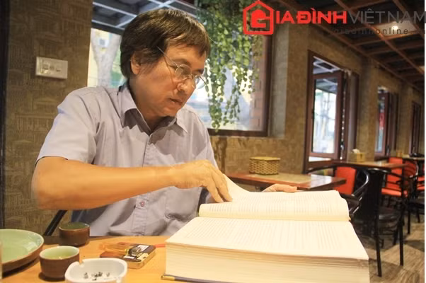 Thạc sĩ Trần Tiến Bình Lịch VN thế kỷ 20-21 và Niên biểu Lịch sử VN , 