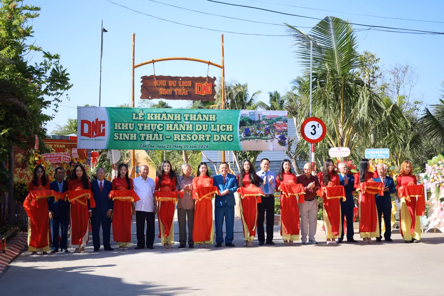 Khánh thành khu thực hành du lịch sinh thái - resort DNC phục vụ nhu cầu thực hành, thực tập cho SV.