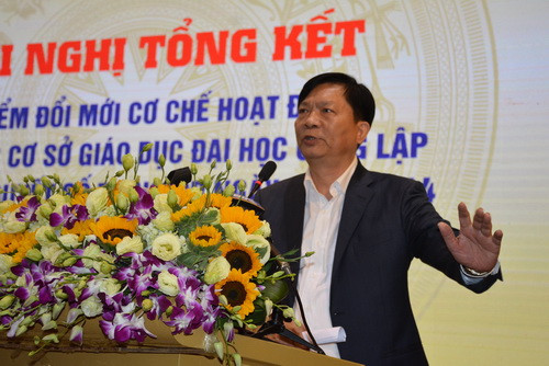 Các đại biểu phát biểu hội nghị Các đại biểu phát biểu hội nghị