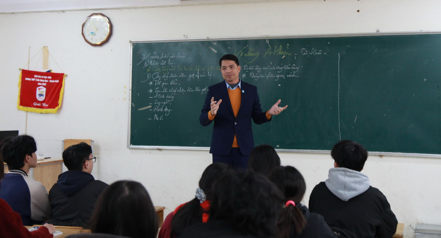 Giờ ôn tập của học sinh lớp 12 Trường THPT Trần Hưng Đạo (Hà Nội). Ảnh: Lê Cường