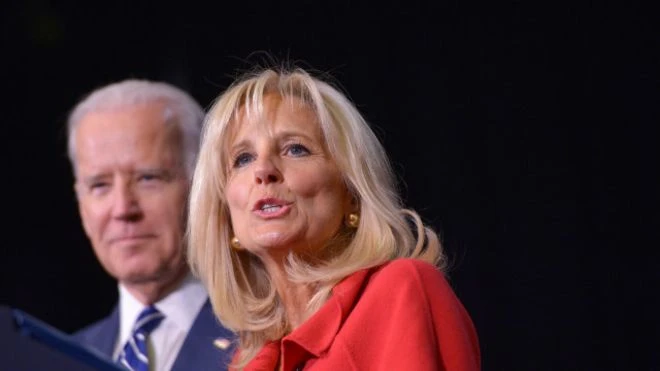 Bà Jill Biden và chồng.