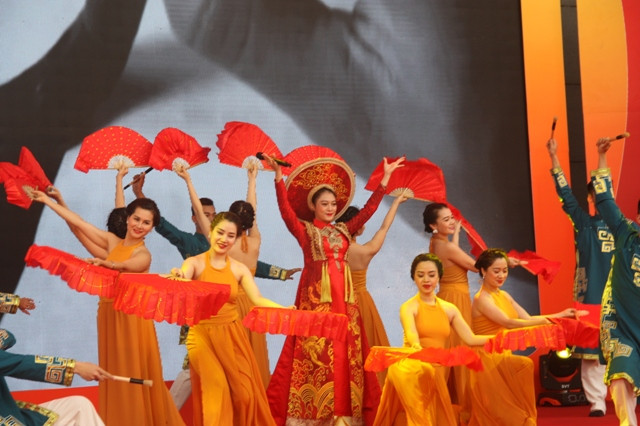 Nhiều tiết mục nghệ thuật đặc sắc khai mạc Hội báo toàn quốc 2018