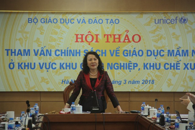 Thứ trưởng Nguyễn Thị Nghĩa phát biểu tại hội thảo