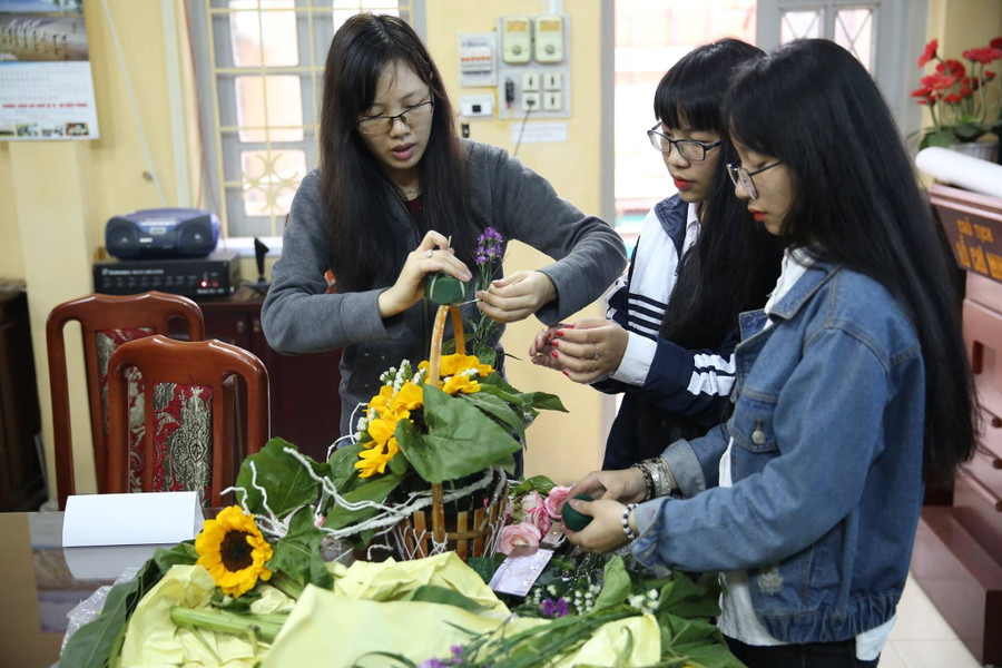 Học viên Trung tâm GDNN - GDTX quận Ba Đình. Ảnh: NTCC Học viên Trung tâm GDNN - GDTX quận Ba Đình. Ảnh: NTCC