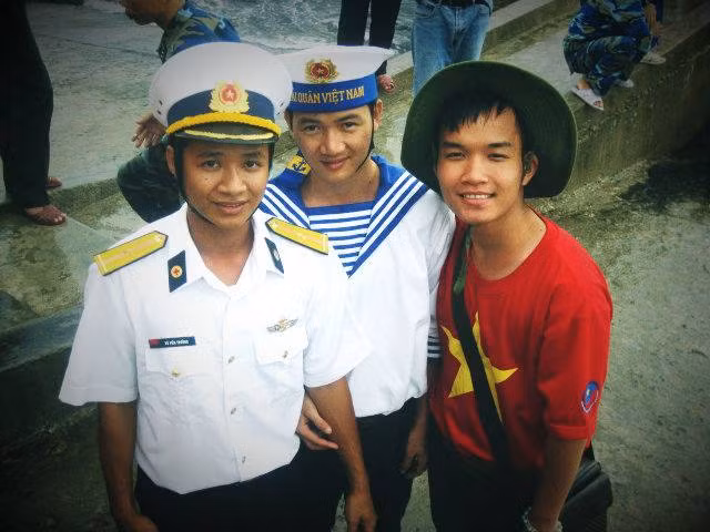 hanh trinh vat va cua sao viet khi luu dien truong sa hinh anh 1