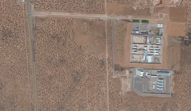 Khám phá "địa ngục" đang giam trùm ma túy Mexico - 2