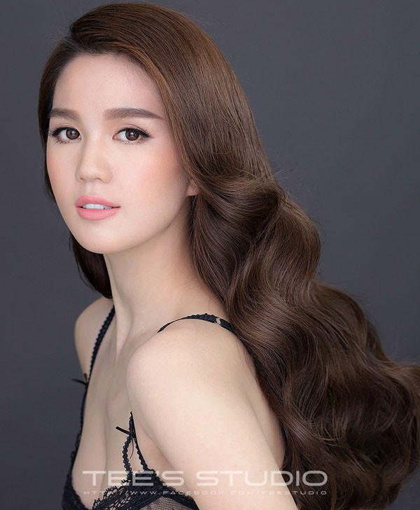 Tung ảnh nude nóng bỏng Là Ngọc Trinh là điều tuyệt vời nhất