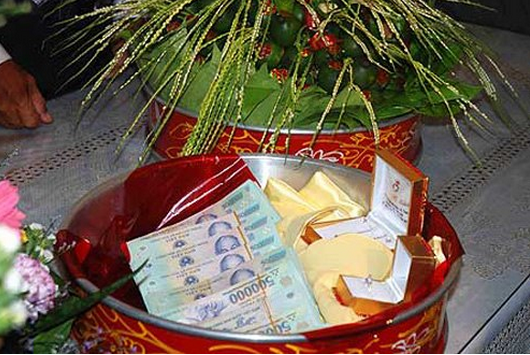 Đại gia mang sính lễ “khủng” chục tỷ đi hỏi vợ