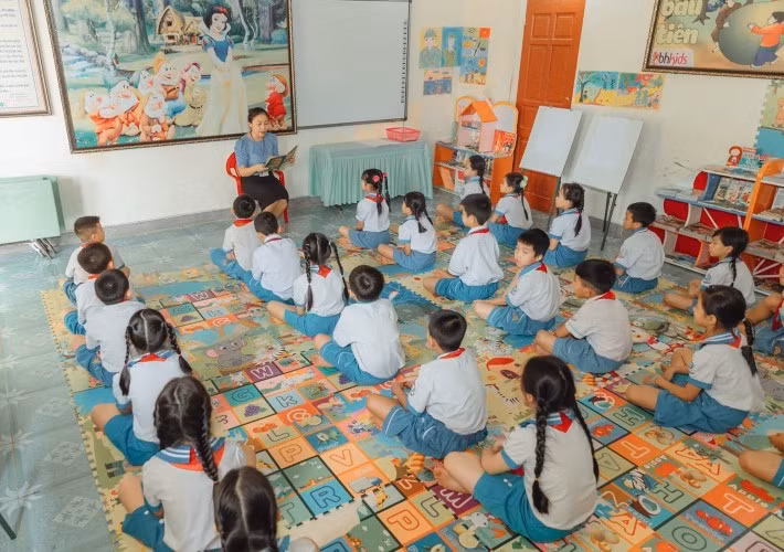 Tiết đọc của cô trò Trường Tiểu học Nghĩa Đồng, huyện Tân Kỳ, Nghệ An.