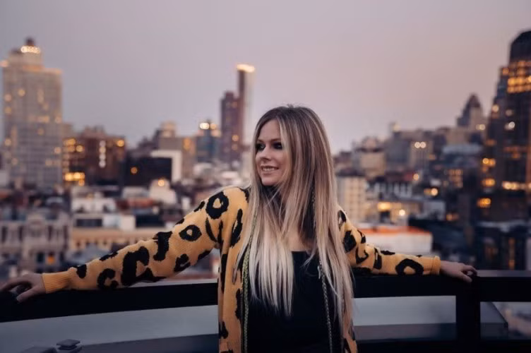 Avril Lavigne cũng là một biểu tượng của phong cách thời trang.