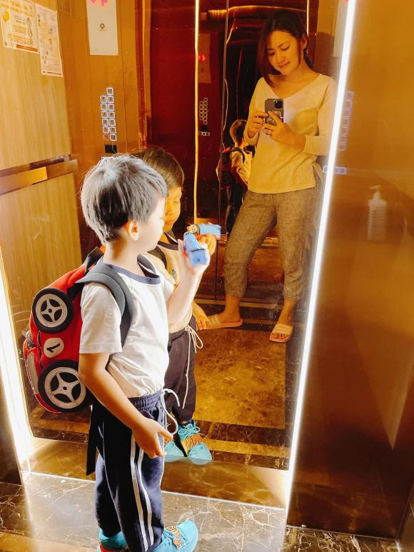 Sao Việt háo hức, phấn khởi đưa con trở lại trường sau kỳ nghỉ Tết dài ảnh 4