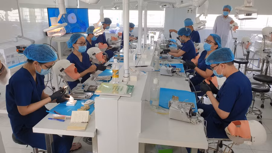 Giờ thực hành của SV Trường ĐH Trà Vinh.