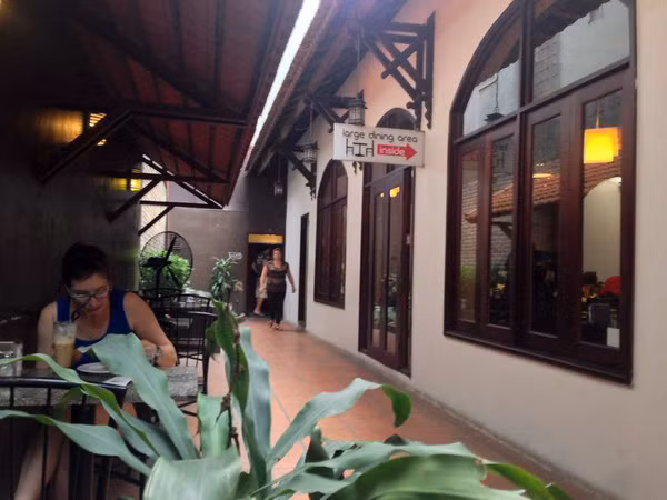 11 quán cà phê mở cửa xuyên Tết ở Hà Nội