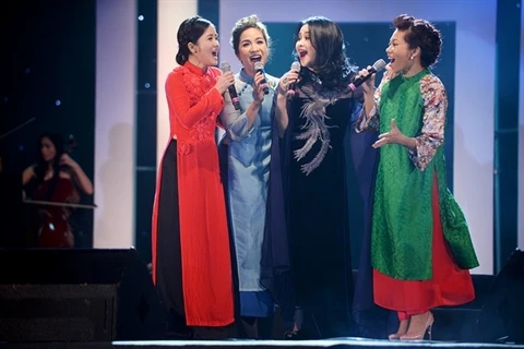 Sau ồn ào danh hiệu, Thu Phương không xuất hiện bên cạnh 4 diva
