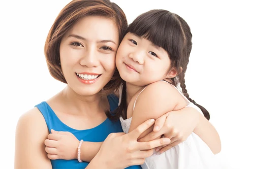Tôi có dại khi nhận nuôi con riêng của chồng?