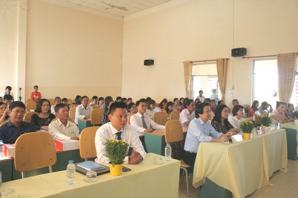 Các đại biểu tham dự hội thảo