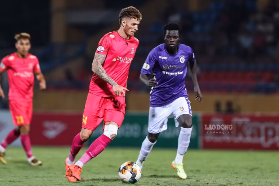 Geovane Magno trở thành tân binh đầu tiên của Hà Nội FC mùa bóng 2021.