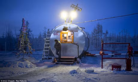 Ngoi lang lanh nhat the gioi - noi mat 3 ngay de chon cat nguoi chet - Anh 11