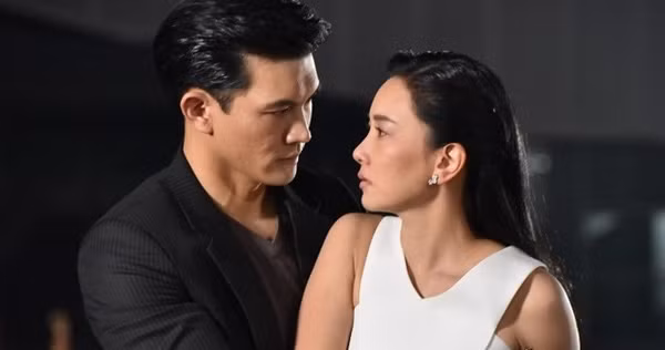 Cô bồ chê bai chiếc vòng ngọc còn vợ tôi thì thái độ khác hẳn. (Ảnh minh họa).