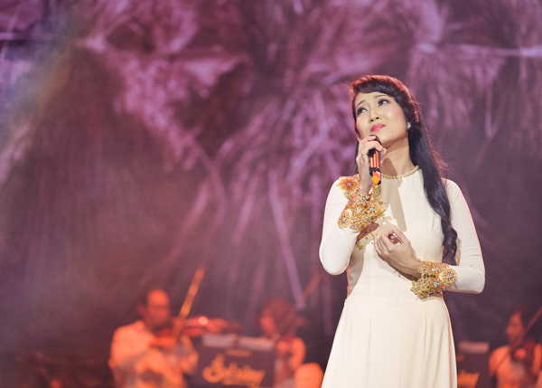 Thanh Thúy trẻ trung, xinh đẹp ở tuổi 38