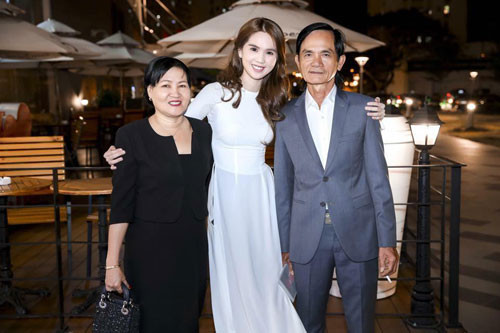 Ngọc Trinh giờ bớt “tồ tệch” và không còn “ngắn” như xưa ảnh 2 Ngọc Trinh giờ bớt “tồ tệch” và không còn “ngắn” như xưa ảnh 2