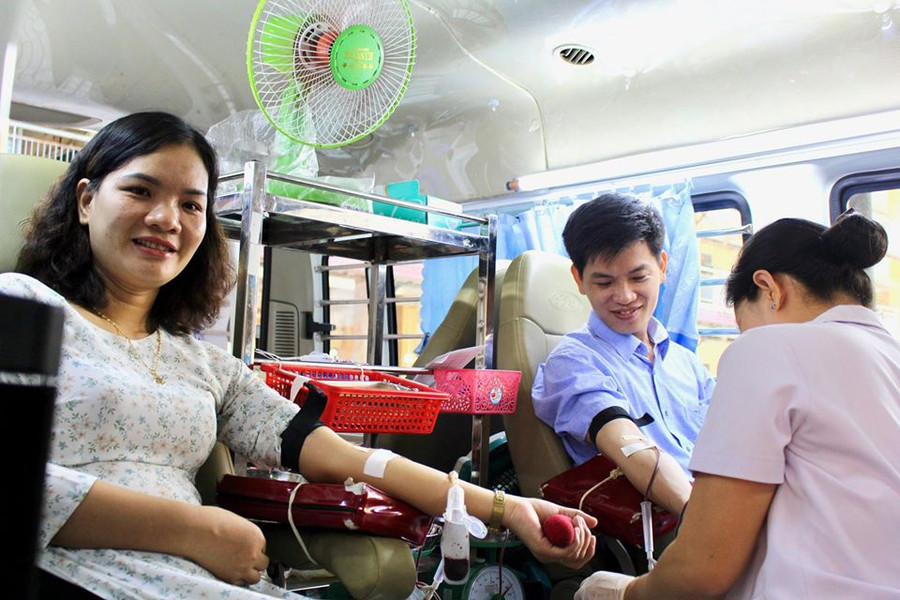 Đông đảo giáo viên của trường tham gia ngày hội