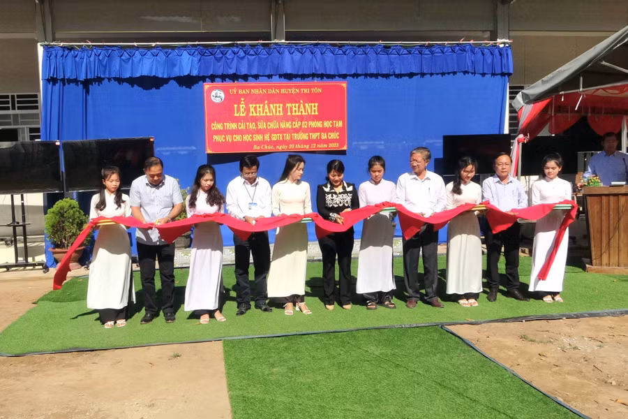 An Giang khánh thành đưa vào sử dụng 2 phòng học phục vụ học sinh hệ GDTX tại huyện Tri Tôn.