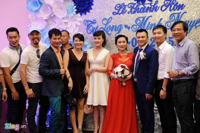 Xuân Bắc đến từ sớm phụ giúp chú rể Tự Long