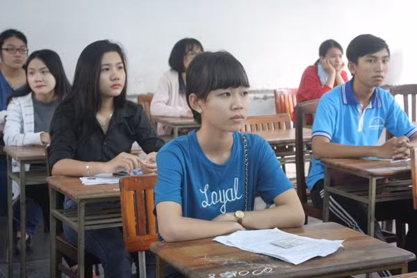 Không để thí sinh nào bỏ thi do điều kiện kinh tế hay đi lại khó khăn