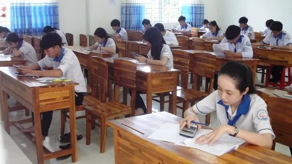 Cà Mau: Hạn chế học sinh lớp 12 tham gia lễ, hội trong thời gian ôn thi