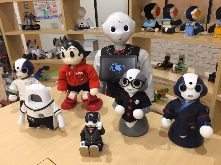 Khám phá công ty chuyên sản xuất trang phục thời trangg cho... robot ảnh 1