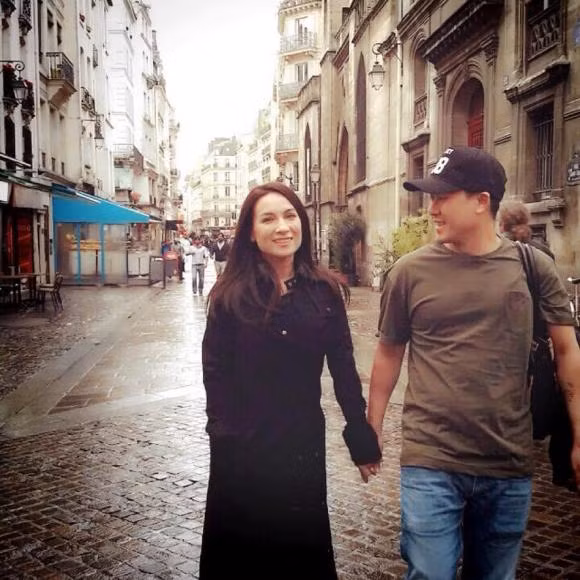 Cố ca sĩ Phi Nhung và em trai ruột.