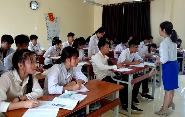 Giờ lên lớp của học sinh khối 12